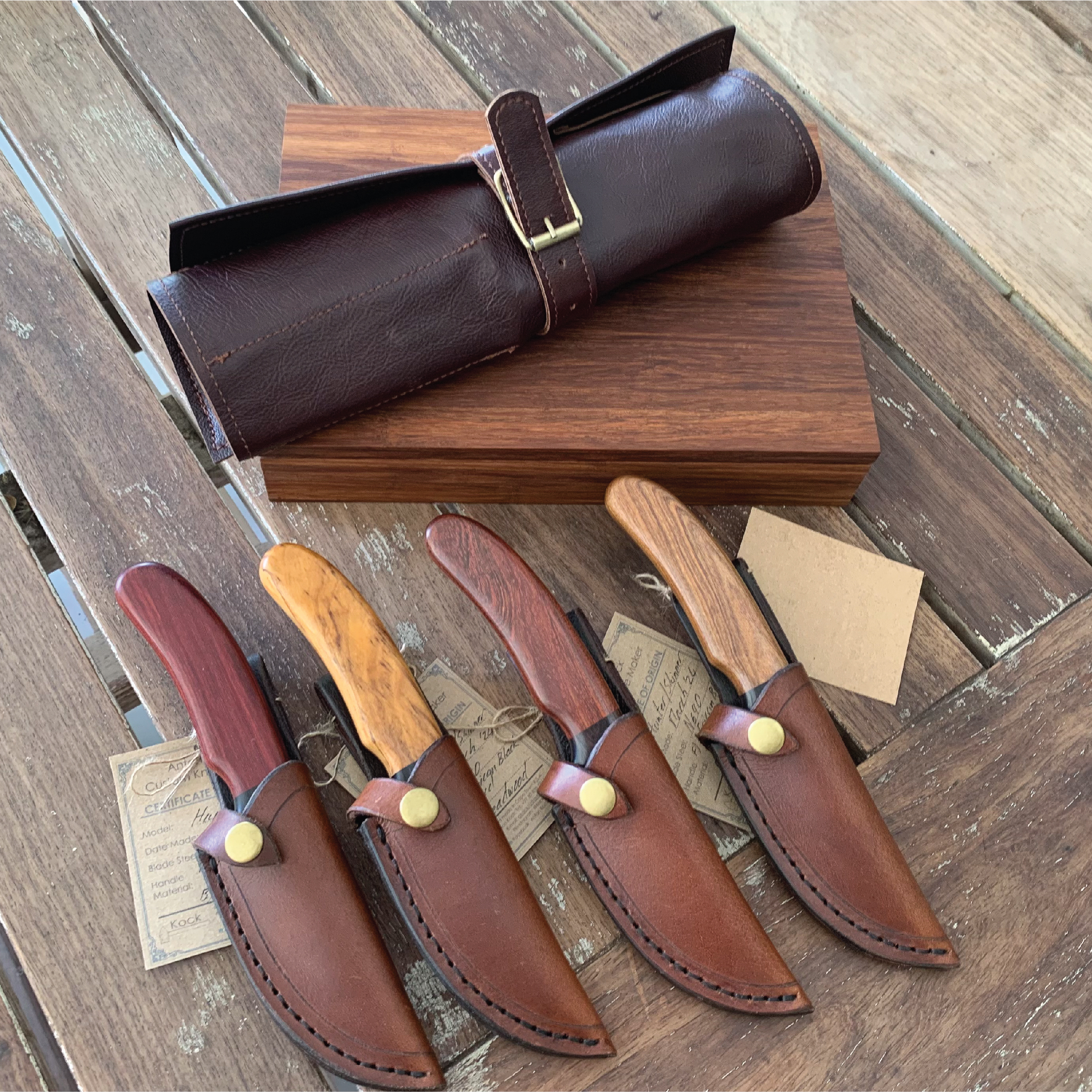 Utility knives with leather roll