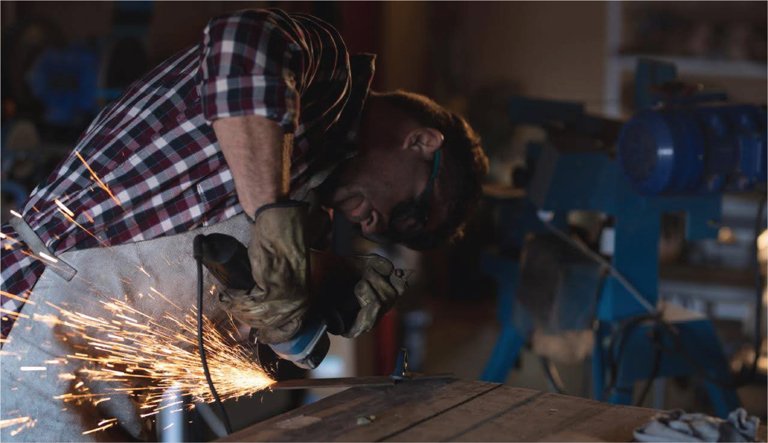 Grinding the blade to shape
